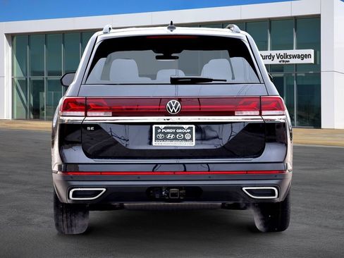 New 2026 Volkswagen Atlas SE FWD image 7
