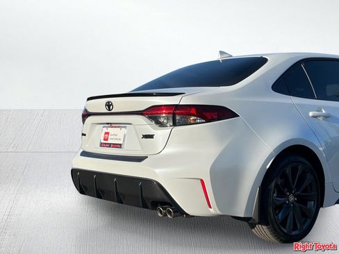 Certified 2025 Toyota Corolla XSE FWD image 11
