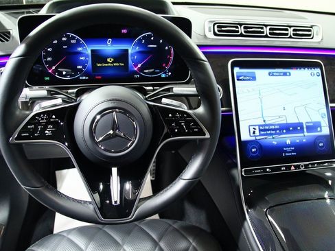 Used 2025 Mercedes-Benz S 580 4MATIC Sedan image 6