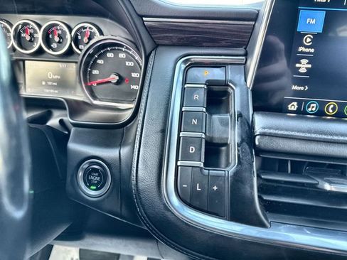 Used 2021 Chevrolet Suburban LT image 27