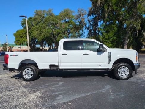 Certified 2025 Ford F250 XLT AWD/4WD image 4
