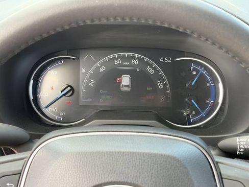 Used 2024 Toyota RAV4 XSE w/ Weather Package AWD/4WD image 25
