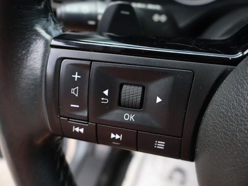 Used 2023 Nissan Rogue SL w/ SL Premium Package FWD image 29