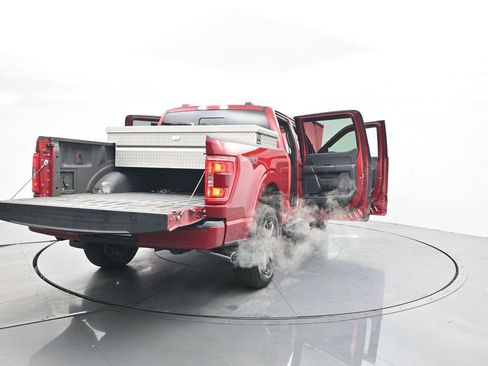 Used 2022 Ford F150 XLT w/ Equipment Group 302A High image 39