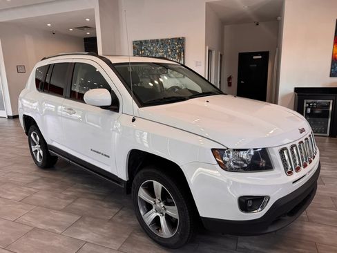 Used 2017 Jeep Compass High Altitude FWD image 4