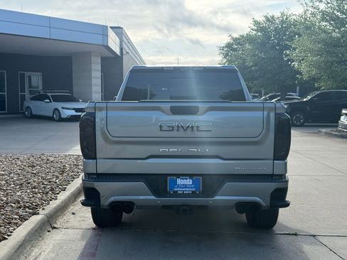 Used 2023 GMC Sierra 1500 Denali Ultimate image 4