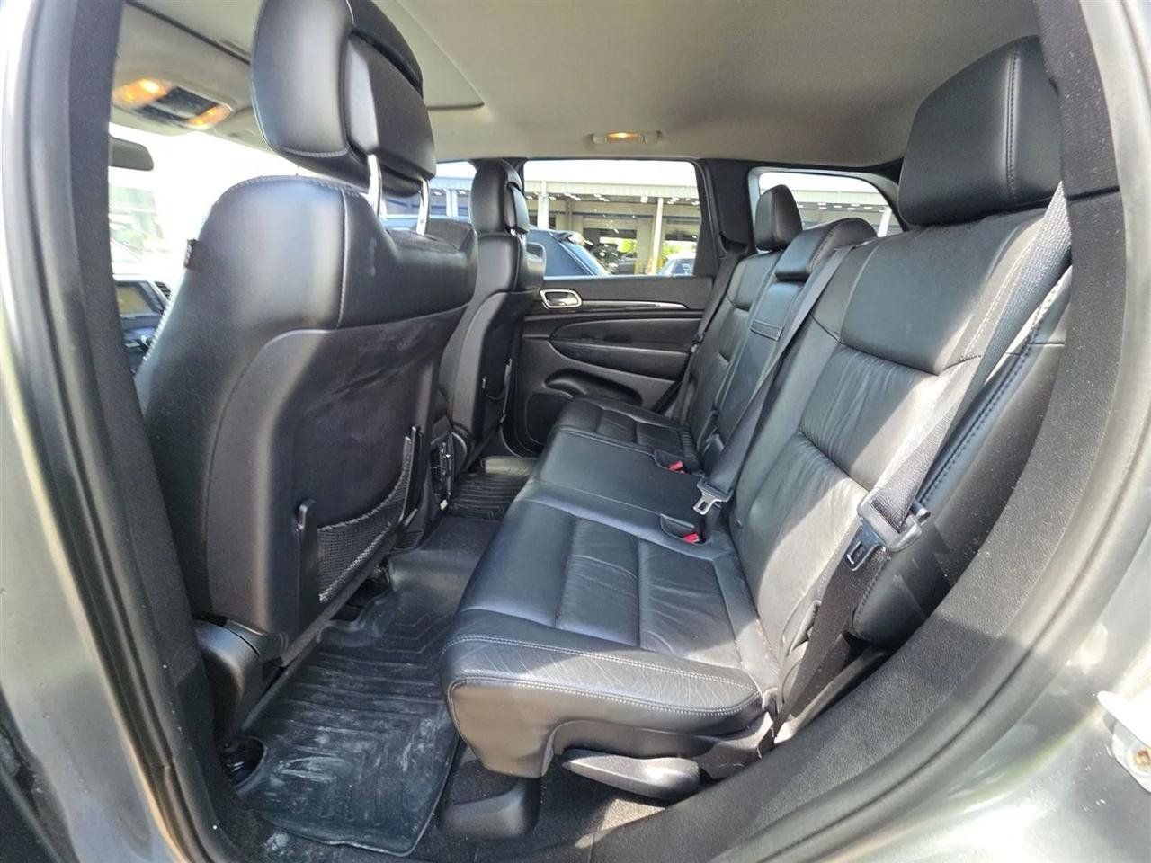Used 2013 Jeep Grand Cherokee Laredo RWD image 18