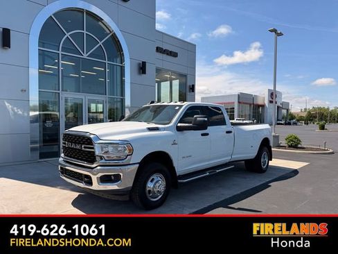 Used 2024 RAM 3500 Big Horn AWD/4WD image 1