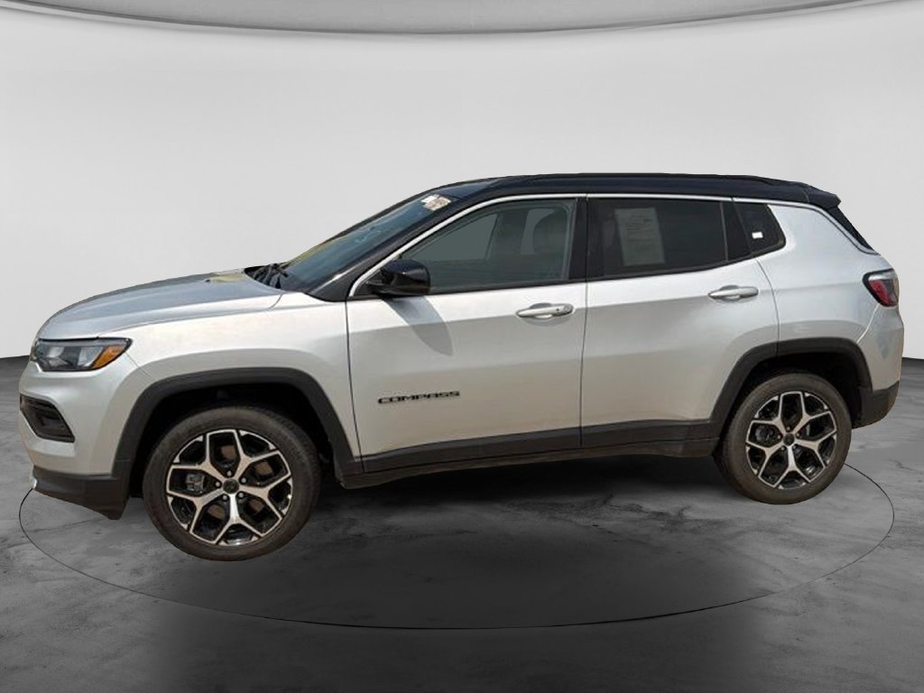 Used 2025 Jeep Compass Limited AWD/4WD image 6