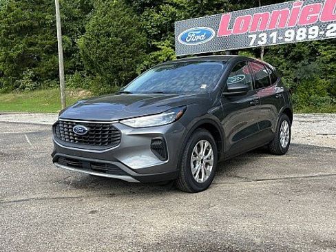 Used 2026 Ford Escape Active w/ Cold Weather Package FWD image 3