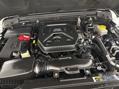 Used 2019 Jeep Wrangler Unlimited Rubicon image 30