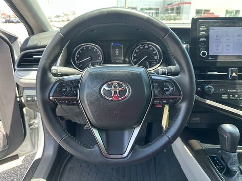 Used 2024 Toyota Camry SE FWD image 13