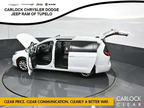 Used 2026 Chrysler Pacifica Limited FWD image 72