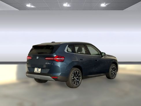 New 2026 BMW X3 xDrive30 w/ Premium Package image 8