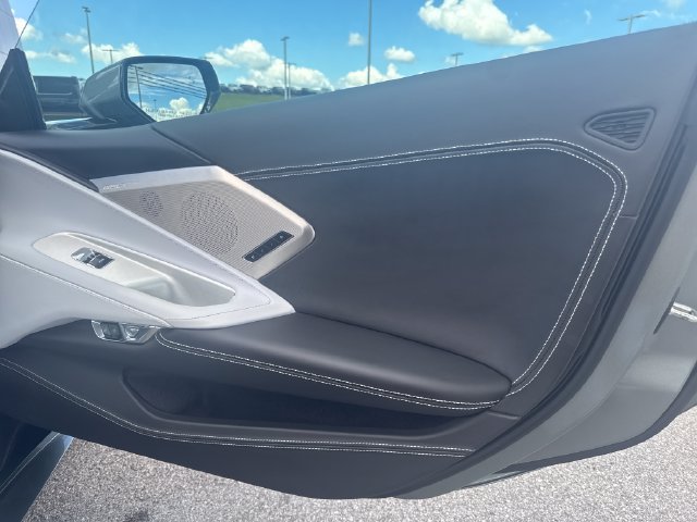 Used 2023 Chevrolet Corvette Stingray Premium Conv w/ Z51 Performance Package RWD image 32