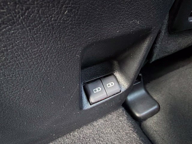 Used 2024 Toyota 4Runner Limited RWD image 30