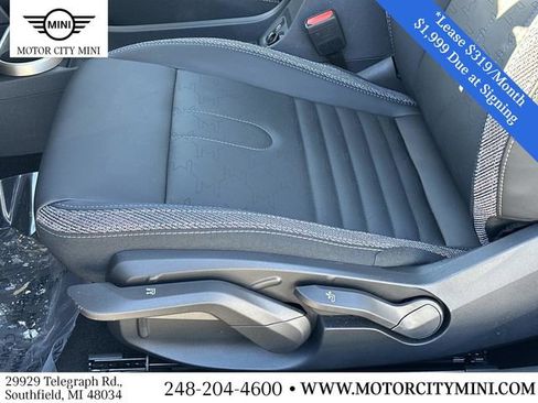 Certified 2025 MINI Cooper 2-Door Hardtop image 19