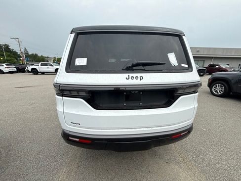 New 2026 Jeep Grand Wagoneer L Summit AWD/4WD image 4