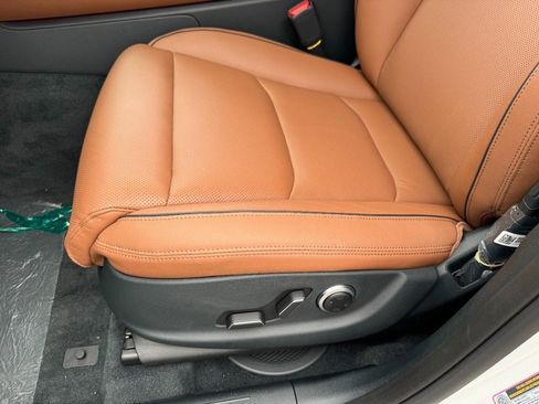 Certified 2026 Genesis GV70 2.5T Advanced image 16