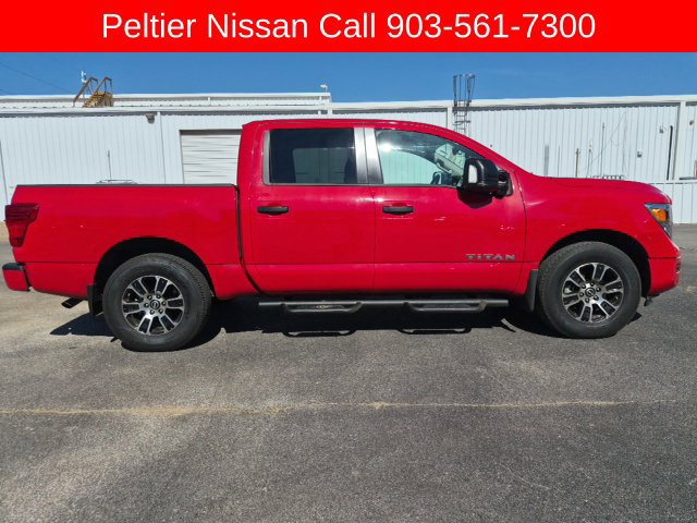 Used 2023 Nissan Titan SV w/ SV Convenience Package RWD image 6