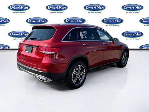 Used 2019 Mercedes-Benz GLC 300 4MATIC image 7