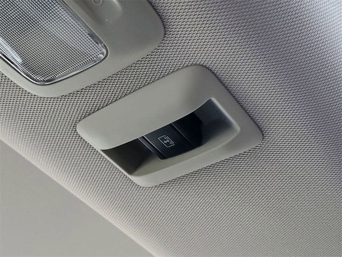 New 2025 Mitsubishi Eclipse Cross SE image 31