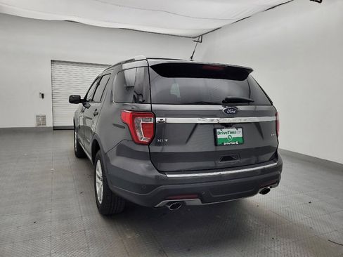Used 2018 Ford Explorer XLT w/ Equipment Group 202A AWD/4WD image 6
