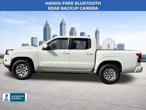 Certified 2024 Nissan Frontier SV image 2