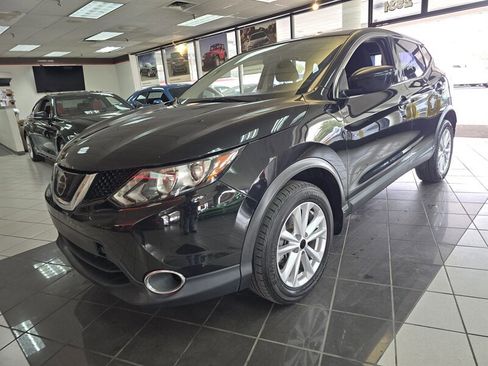 Used 2019 Nissan Rogue Sport S w/ Appearance Package image 1