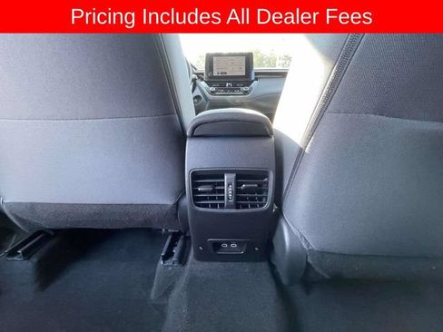 Used 2024 Toyota Corolla Cross LE FWD image 17