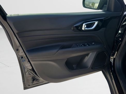 New 2026 Jeep Compass Latitude AWD/4WD image 41