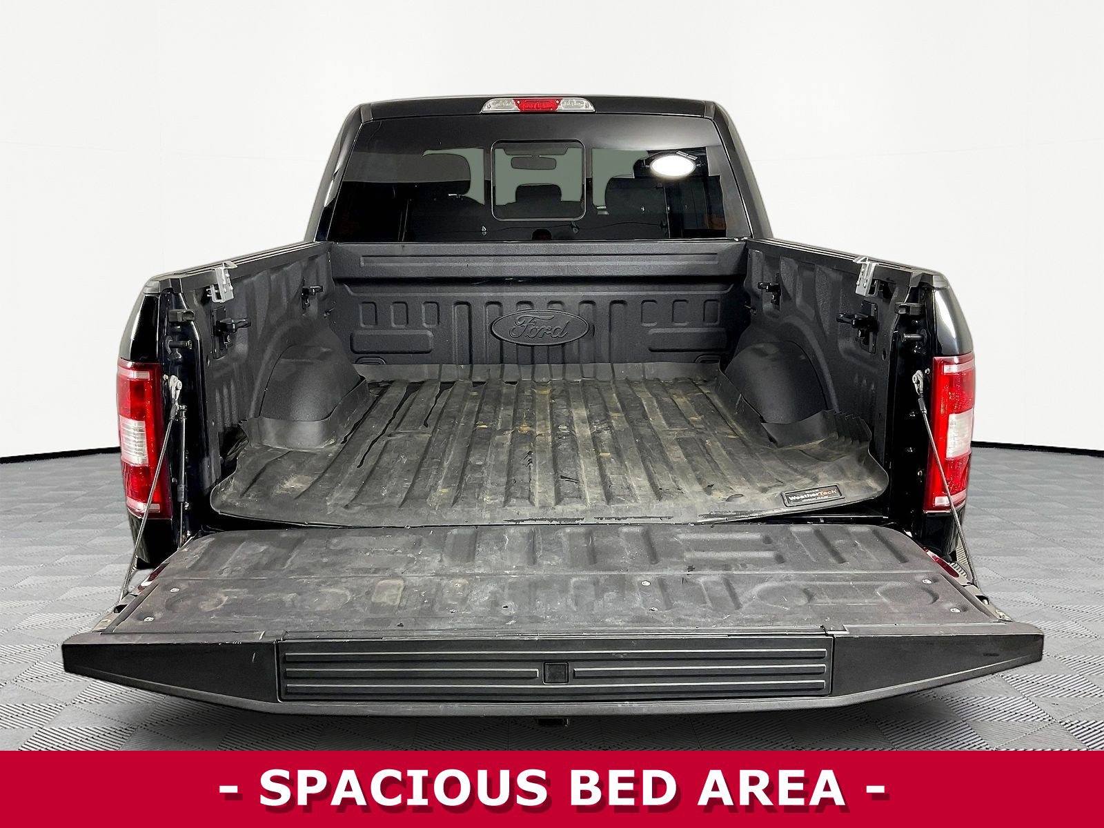 Used 2018 Ford F150 XLT w/ Equipment Group 302A Luxury AWD/4WD image 7