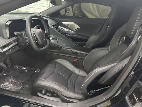 Used 2024 Chevrolet Corvette Stingray Preferred Cpe w/ Z51 Performance Package RWD image 18