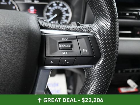 Used 2025 Mitsubishi Outlander ES image 33