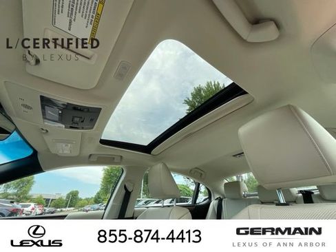 Used 2025 Lexus ES 300h Ultra Luxury FWD image 21