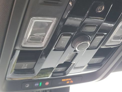 New 2026 Chevrolet Suburban Premier AWD/4WD image 32