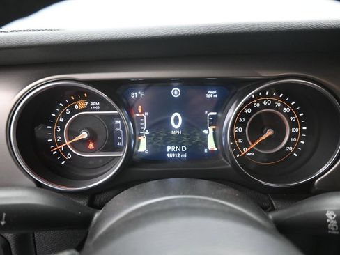 Used 2021 Jeep Wrangler Unlimited Sport AWD/4WD image 3