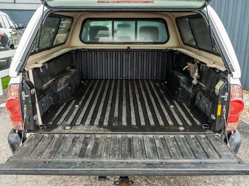 Used 2013 Toyota Tacoma 2WD Regular Cab image 14