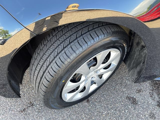 Used 2024 Toyota Corolla LE FWD image 10
