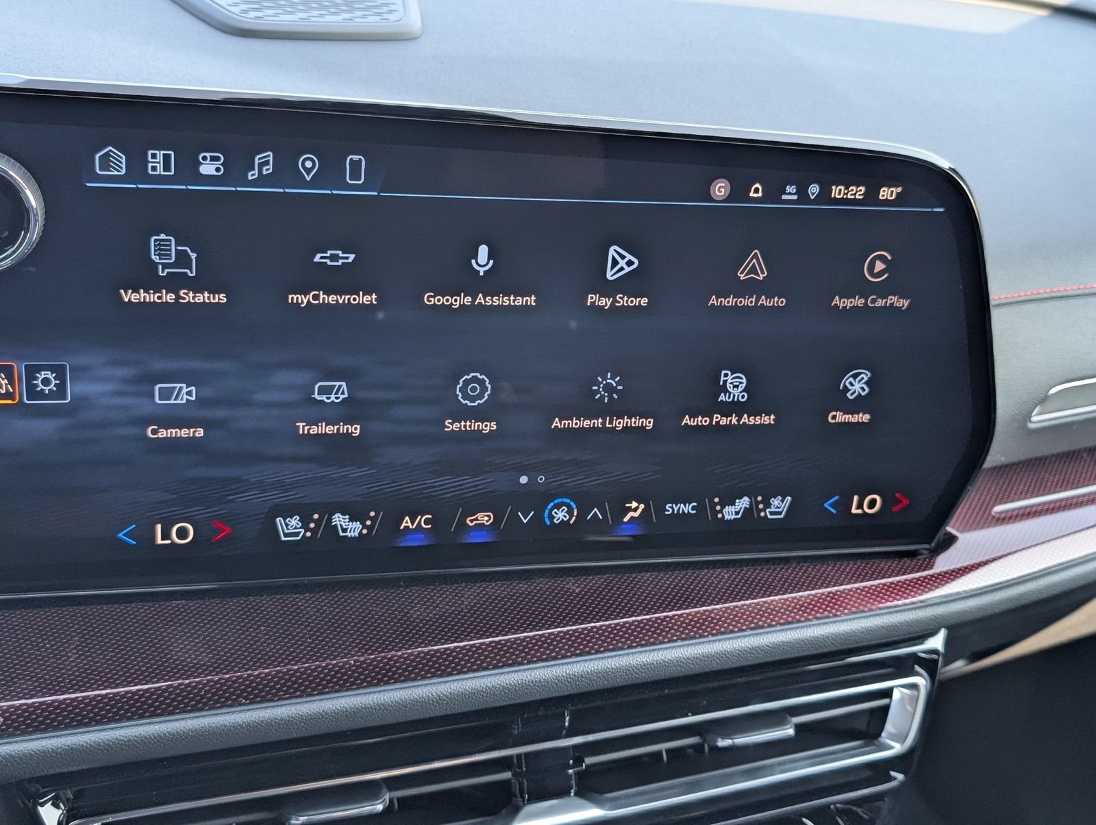 New 2027 Chevrolet Traverse RS FWD image 23
