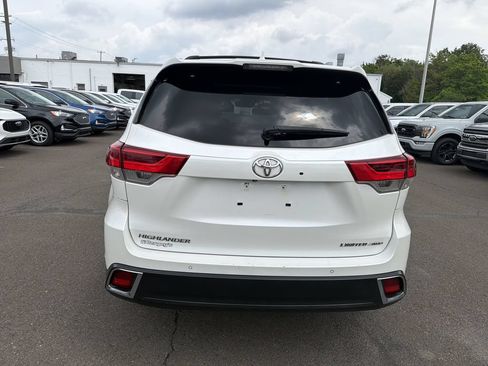 Used 2019 Toyota Highlander Limited Platinum AWD/4WD image 4