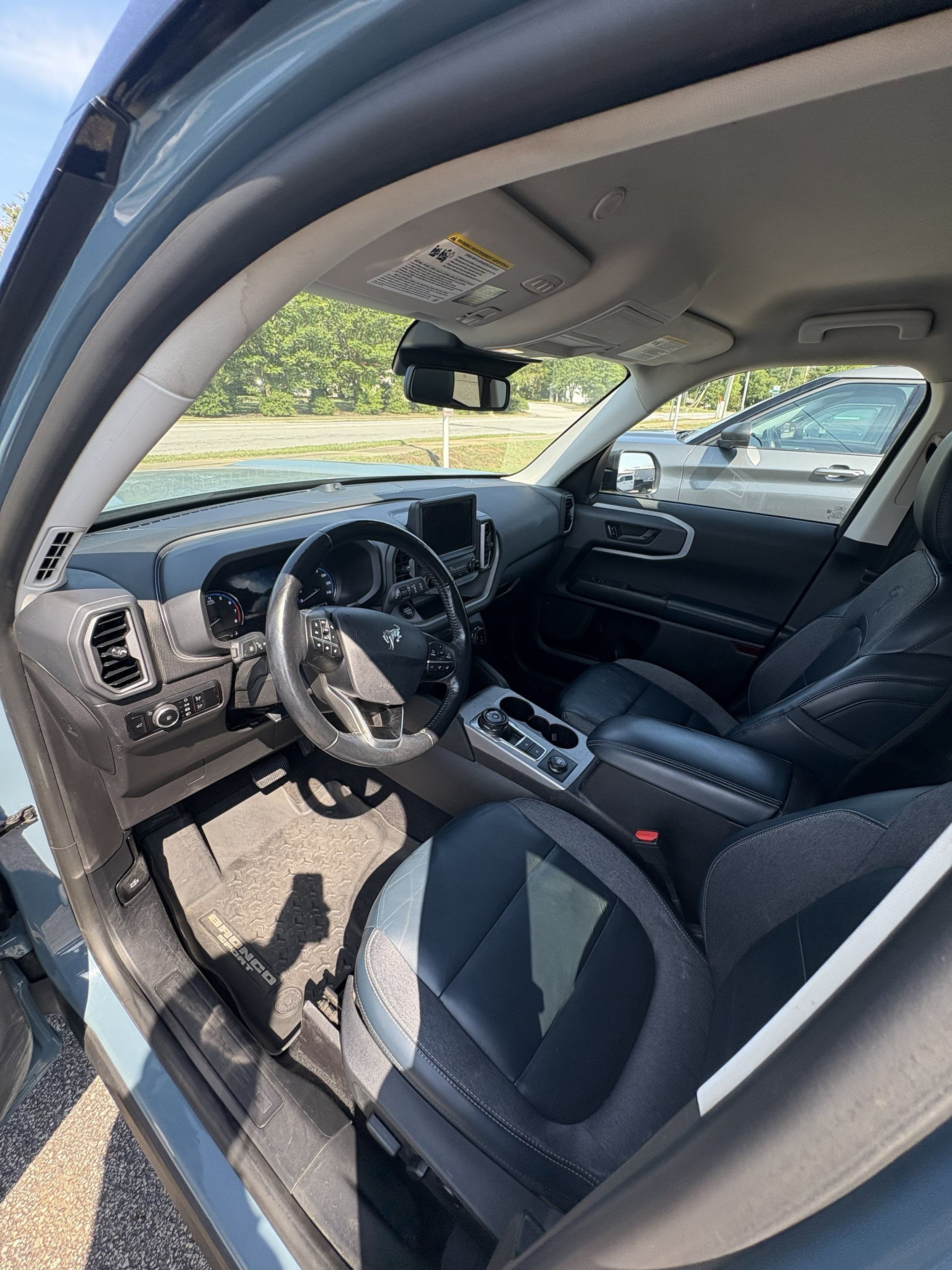 Used 2023 Ford Bronco Sport Outer Banks w/ Tech Package AWD/4WD image 11