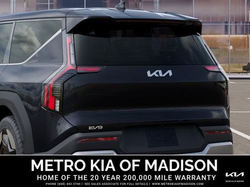 New 2026 Kia EV9 Light image 13