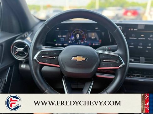 Used 2026 Chevrolet Equinox LT w/ Convenience Package II AWD/4WD image 12