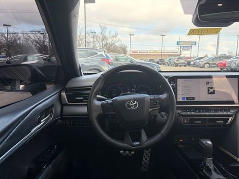 Used 2025 Toyota Camry XSE w/ Premium Plus Package image 21