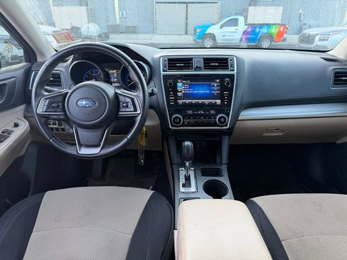 Used 2018 Subaru Outback 2.5i Premium AWD/4WD image 9