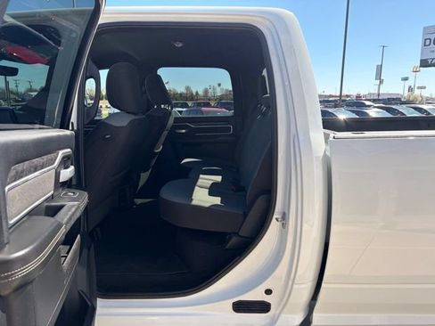 Used 2024 RAM 3500 Big Horn AWD/4WD image 21