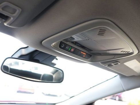 Used 2018 Chevrolet Volt LT image 24