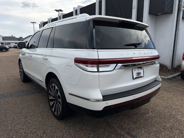 Used 2024 Lincoln Navigator Reserve AWD/4WD image 9