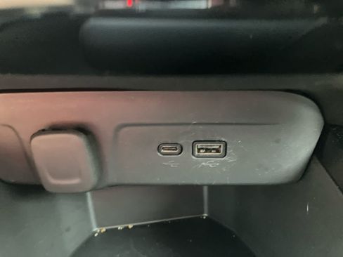 Used 2025 Chevrolet Trax ACTIV w/ Driver Confidence Package FWD image 27